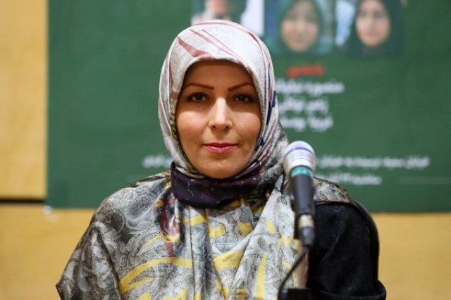 من تبعه آمریکا هستم یعنی دو ملیتی هستم. بچه‌ام و همسرم دو ملیتی هستند. آنجا زندگی فوق‌العاده مرفهی داشتیم. من در بهترین بیمارستان دنیا کار می‌کردم؛ پزشک پژوهشگر بودم؛ چهار مقاله با هاروارد کار کرده‌ام‌. چند پزشک ایرانی هستند که با دانشگاه هاروارد و بهترین بیمارستان دنیا یعنی MGH در پزشکی مقاله دارند. من در آنجا اختراع ثبت کرده‌ام که تندیسش را برایم فرستادند.