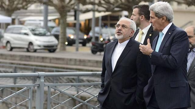 با این وصف، ضربه زدن به کانال تامین ارز کشور همان کانون اصلی ای بود که امریکایی ها توانسته بودند با همکاری شرکای اروپایی خود به آن ضربه زنند، پس عقل حکم می کرد اگر قرار بر یک معامله هسته ای است، این معامله به گونه ای رقم بخورد که پای غربی ها از گلوگاه های ارزی کشور برداشته شود. اما متاسفانه این اتفاق رقم نخورد و تحریم U-Turn پس از امضای برجام، همچنان باقی ماند و کشور در استفاده از دلار محروم ماند.