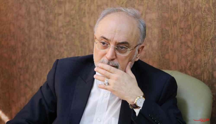 صوت و متن اظهارات علی اکبر صالحی در تأیید انتقادات ولایتی از برجام در جمع دانشجویان دانشگاه امام صادق(ع)/ سازمان انرژی اتمی چه چیزی را تکذیب میکند؟ بقیه صحبت آقای ولایتی صحبت انتقادی روی برجام به ماهو برجام بود، نه به ماهو فنی. این حرفی درست و دارای مبنا است که چرا برجام، نسخه فارسی ندارد؛ این درست است. ببینید؛ شورای امنیت یا سازمان ملل، وقتی قطعنامه یا کنوانسیونی صادر میکنند، به شش زبان مسلّط دنیا آن را مینویسند؛ مثلاً روسی، چینی، انگلیسی، فرانسوی و عربی.