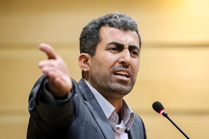 ما را چه تحریم کنند و چه در جنگ اقتصادی آمریکا نباشیم حجم نقدینگی مشکل اقتصادی ما است/ دولت اختیارات لازم برای جنگ اقتصادی را دارد رئیس کمیسیون اقتصادی مجلس گفت: مسائلی از قبیل افزایش حجم نقدینگی نه به تحریمها ارتباط دارد و نه به آمریکاییها؛ بلکه تنها ناشی از عملکرد ضعیف مدیریتها و نظارتهایی بوده که در بخشهای مختلف مثل بانک مرکزی صورت گرفته است.