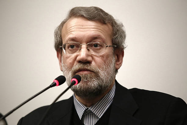 شکواییه جمعی از نیروهای انقلابی از علی لاریجانی خطاب به جامعه مدرسین: در برابر اقدامات غلط رییس مجلس بایستید! جمع کثیری از امت حزب الله در اعتراض به عملکرد آقای علی لاریجانی ریاست مجلس طی نامه ای به جامعه مدرسین حوزه علمیه قم خواستار مقابله با اقدامات فاجعه باری نظیر تلاش برای تصویب لوایح استعماری در قوه مقننه شدند.