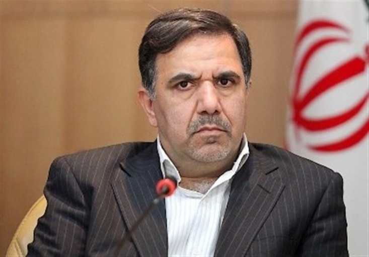 ریخت و پاش وزارت راه همزمان با بحران ارزی/ آخوندی بهمن 94: 85 درصد منبع تامین مالی خرید هواپیماهای جدید از طریق فایناس خارجی است/ مشاور آخوندی مرداد 97: پول هواپیماها را نقدی پرداخت کردیم! آخوندی همچنین در بهمن ۹۴ و در اظهار نظری دیگر درباره چگونگی پرداخت هزینه هواپیماهای جدید خاطرنشان کرده بود: «منبع تأمین مالی اولیه این هواپیماها به میزان ۱۵ درصد توسط فروشندگان و ۸۵ درصد مابقی را نیز فروشندگان از محل تأمینکنندگان مالی اروپایی فاینانس میکنند. یکی از موضوعات مهم در تأمین مالی این هواپیماها این است که هیچ تضمینی از سوی دولت و بانک مرکزی ندادهایم»