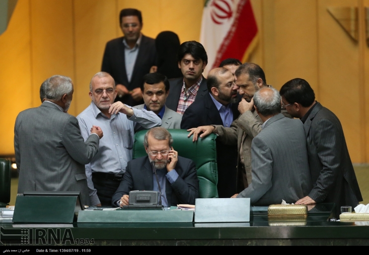 آیا مجلس مقابل «تکرار» فاجعه تصویب 20 دقیقهای برجام می ایستد؟/ احتمال سوء استفاده برخی جریان های سیاسی برای تصویب یک لایحه ننگین در سکوت خبری چندی پیش نیز جریان های رسانهای همسو با دولت در اقدامی عجیب تصویب یک لایحه داخلی را به عنوان پیوستن ایران به این کنوانسیون استعماری FATF جا زدند! اتفاقی که برای عادی سازی پیوستن ایران به کنوانسیون های خلاف امنیت ملی در حال انجام بوده است