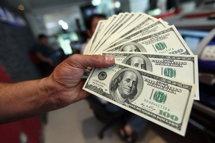 سقوط نرخ دلار پس از شلیک موشک، حکم اعدام و تعویق FATF راستی مگر نبود قول دولتمردان تدبیر و امید بر گشایش تمام امور به دستان جادویی برجام! البته این وعدهها از جانب ایشان یحتمل ریشه در تصور غلط آنها از این توافقها و شناخت نادرست از غرب و همچنین در وعدههای این کشورها دارد.