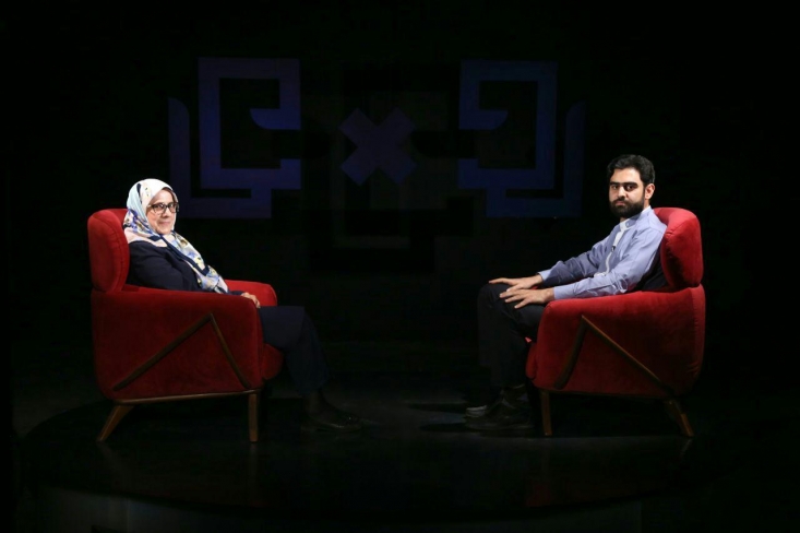 اعترافات الهه کولایی به نقش عوامل خارجی در فتنه88: سال 88 ایران با یک بحران انتخاباتی از جنس بحران های انتخاباتی در "انقلاب های رنگی" مواجه شد/ سران شوروی هم نباید به امریکا اعتماد می کردند الهه کولایی گفت: سال 88 این تصور وجود داشت که ایران با یک بحران انتخاباتی از جنس بحران های انتخاباتی در "انقلاب های رنگی" مواجه شده است.