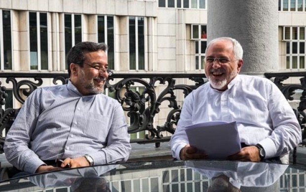 کدام اقدام دولت روحانی آمریکا را به کارآمد بودن راهبرد «فشار حداکثری» علیه ایران رساند؟+فیلم پذیرش این سخنان وزیرامور خارجه و معاونش بدین معناست که راهبرد اصلی آمریکا فشار برای رسیدن به نتایج دلخواه خود است در نتیجه اگر رژیم آمریکا در پس هر فشاری یک عقب نشینی از جانب دولت ایران را مشاهده کند نه تنها به کاهش فشارها روی نخواهد آورد که باعث می شود فشارهای بیشتری برای رسیدن به امتیازات و منافع بیشتر را پیگیری کند.