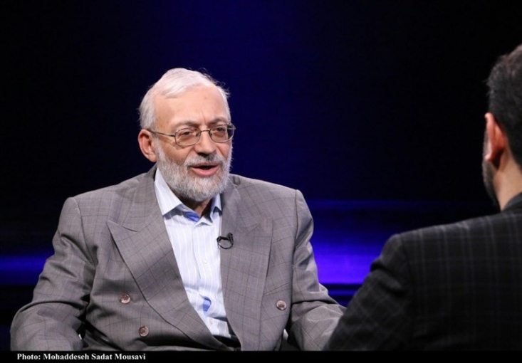  تمام خواسته‌های سیاسی ما نه از مسیر برجام بلکه از راه‌های دیگر امکان‌پذیر بود. ما اکنون وارد عصر جدیدی با غرب شده‌ایم اما نه از مدخل برجام. برجام یک کج‌راهه بود.