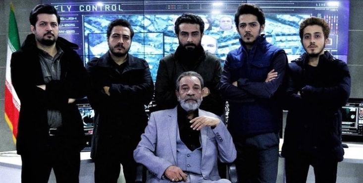 امنیت ملی با هیچ‌کس تعارف ندارد. هرکس در هر سطح و جایگاهی، اگر در جهت خلاف موازین مردم و نظام حرکت کند، باید با آن برخورد شود. دولتی‌ها اجازه بدهند سریال «گاندو» مسیر طبیعی‌اش را طی کند.