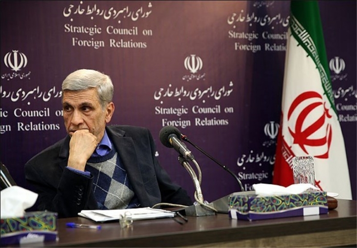 در مذاکرات برجام یک نفر هم از بانک مرکزی کشور ما حضور نداشت/ متن برجام را طرف مقابل مینوشت و جلوی ما میگذاشت/ باید گروه قوی تری در برجام مذاکره میکردند/ ۵۰ کشور در حال حاضر پیمان پولی دارند/ اکنون جنبشی در دنیا ایجاد شده که دلار را کنار بگذارند صادرات ما به افغانستان سه برابر اتحادیه اروپا است! ما به اتحادیه اروپا ۹ میلیارد و ۴۵۳ میلیون یورو صادرات داشتیم که از این مقدار ۸ مییارد و اندی فقط نفت است ، حال به کشور عراق در سال گذشته ۹ میلیارد دلار صادرات داشتیم.