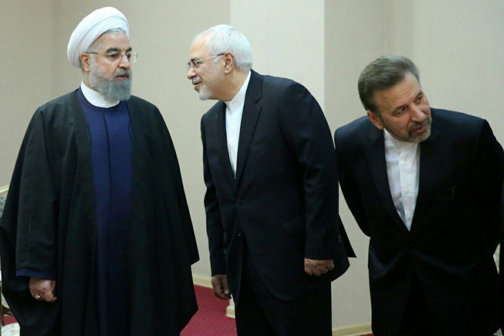پس از پنجاه ماه فرصتسوزی، دولت همچنان معطل مذاکره با اروپاست/ واعظی: مذاکره با اروپا جدیتر شده است! حالا پس از قریب به ۵۰ ماه بیعملی طرف اروپایی، رئیس دفتر رئیسجمهور در اظهارنظری گفته است که مذاکره با اروپا جدیتر شده است. ۵۰ ماه زمان سپری شد تا تازه مذاکره با اروپا «جدیتر» شود؟!