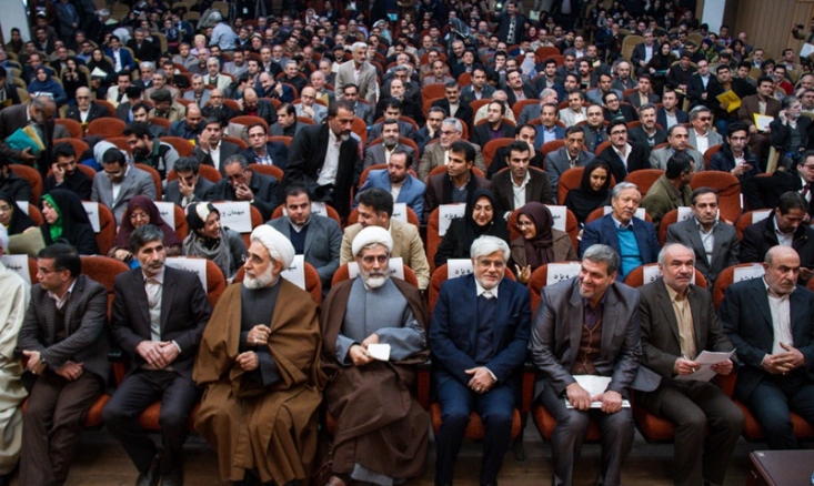 استراتژی ثبت نام فله‌ای در انتخابات و سپس مظلوم نمایی بخاطر رد صلاحیت، دیگر نخ‌نما شده و ترحم مردم را جلب نمی‌کند.