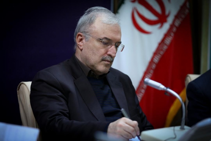 آیا رواست که گروهی ماسک بیماران را برای سودجویی صد برابری تلنبار کنند؟/ یقین دارم اگر عزم دستگاهها بر حل مشکلات باشد شرمسار مردم نخواهیم شد وزیر بهداشت در نامهای به روحانی از احتکار گسترده ماسک خبرداد و نوشت که این شبکه از کجا خاطر جمعی دارد که اعلام میکند که ۲۰۰میلیون ماسک را میتواند ۲۴ساعته با فلان قیمت در فلان جا عرضه کند.