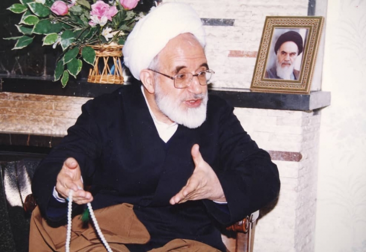 نامه افشاگرانه کروبی خطاب به احمد منتظری در سال ۷۸/ برخورد با منافقین محارب را خون بهناحق ریختهشده میخوانید؟/ ماجراهای بیت منتظری به روایت کروبی؛ از قتلهای مشکوک تا رفتوآمد گروهکهای منحرف و جعل اسناد متن اولین نامه تاریخی و روشنگرانه مهدی کروبی خطاب به احمد منتظری پس از بیست و یکسال سانسور، در سالروز عزل آیتالله منتظری از قائممقامی رهبری توسط رجانیوز منتشر شد.
