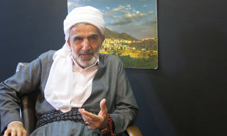 با ظهور حضرت مهدی(عج) عدالت در جهان برپا میشود/ در کتب اهل تسنن آمده که امام مهدی از اولاد حضرت فاطمه زهرا(س) است نماینده مردم کردستان در مجلس خبرگان رهبری گفت: پیامبر اکرم(ص) میفرماید امام مهدی(عج) از رجال برجستهای است که در نزد خداوند مکرم بوده بطوریکه حضرت عیسی پشت سر این امام نماز میخواند و این بیانگر جایگاه و فضیلت امام زمان است.