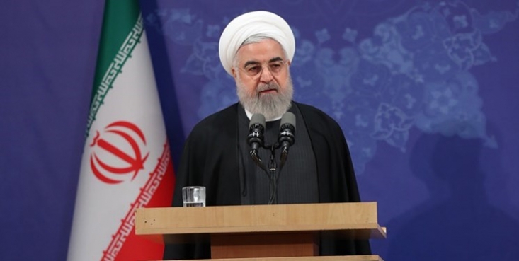 وزارت بهداشت شرایط بازگشایی کسب و کارها را مشخص کند/ کاهش گسترش کرونا در استانها با رعایت پروتکلهای بهداشتی رئیس جمهور گفت: وزارت بهداشت شرایط آغاز کسب و کارهای با ریسک متوسط را بررسی و آن را به ستاد ملی مقابله با کرونا ارائه کند.