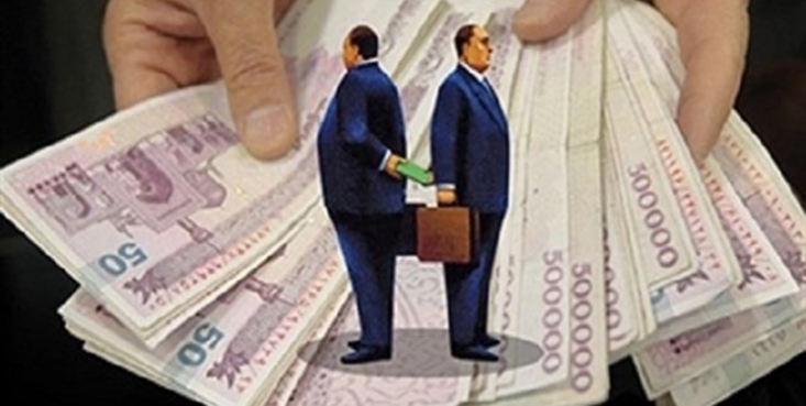 هشدار مهم رئیس دیوان محاسبات/ چراغ سبز دولت به بازگشت نجومی بگیران در سال جدید بخشنامه سازمان برنامه و بودجه درباره افزایش تا 50 درصدی امتیازات فصل دهم قانون مدیریت خدمات کشوری در کنار عدم اجرای ماده 29 قانون برنامه ششم توسعه موجب شده است شرایط لازم برای بازگشت نجومی بگیران دولتی فراهم شود.