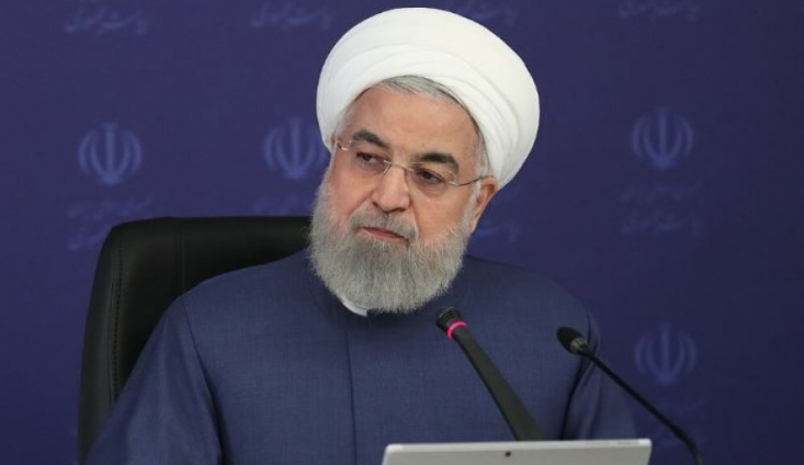 آمریکایی ها بدانند این خلیج اسمش خلیج فارس است نه خلیج نیویورک/ سلامت مردم و تأمین نیازهای آنان اولویت ماست رئیسجمهور گفت: آمریکا باید بداند این خلیج، نامش خلیج فارس است و خلیج نیویورک و خلیج واشنگتن نیست.
