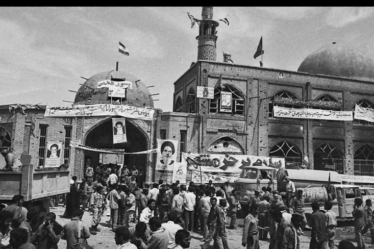 چرا پس از آزاد سازی خرمشهر جنگ ادامه یافت؟/ هاشمی: هیچکس در اینکه باید به محاکمه صدام برسیم و غرامت بگیریم شک نداشت/ عملیات روانی نهضت آزادی علیه مردمِ درگیر جنگ/ نادیده گرفتن دو هزار کیلومتر سرزمین تحت اشغال توسط بازرگان و رفقا شورای امنیت سازمان ملل و هیئتهای میانجیگر صرفاً آتشبس و شرایط نه جنگ و نه صلح را توصیه کردند و به دور از منطق و عقلانیت بود اگر ایران بدون هیچ پیششرطی جنگ را خاتمه دهد. آنهم زمانی که ارتش بعثی آسیبپذیر تر از همیشه بود.