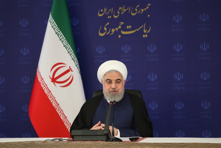 اگر مجبور شویم همه محدودیتها را برمیگردانیم/ مراقبت مردم در مقابله با کرونا کاهش یافته است/ رعایت کامل پروتکلهای بهداشتی توسط اماکن مقدسه رئیسجمهور گفت: مردم ما میدانند موضوع مواجه شدن با این ویروس در کشور ما یک موضوع بیسابقه در ۱۵۰ سال گذشته بوده است.