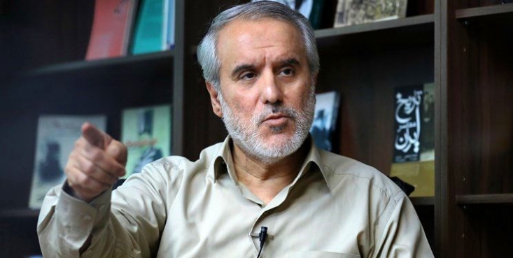 دکتر حقانی می‌گوید که مرحوم آیت‌الله کاشانی نه تنها موافق کودتا علیه دولت دکتر مصدق نبود که حتی وی را از اعتماد بیش از اندازه به خارجی ها بر حذر می‌داشت و به صراحت اعلام می‌کرد که موافق کودتا علیه دولت ملی ایران نیست.

