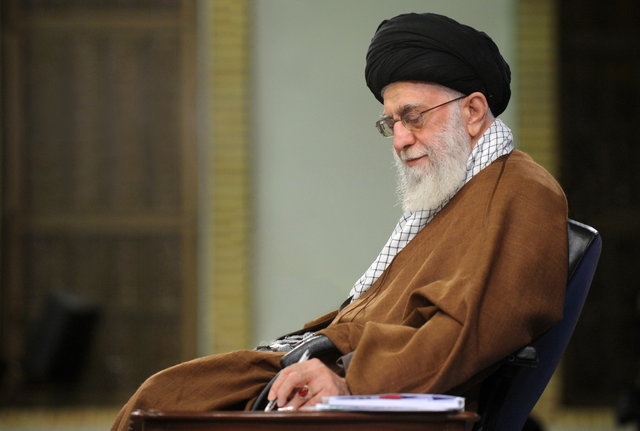 رهبر معظم انقلاب درگذشت حاج علی شمقدری را تسلیت گفتند حضرت آیت الله خامنهای در پیامی درگذشت مرحوم آقای حاج علی شمقدری را تسلیت گفتند.