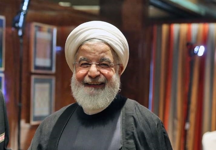 محله تاریخی جماران قربانی لجبازیهای حسن روحانی/ محدودیت ارتفاعی جماران با فشار شخص رئیسجمهور در آستانه لغو قرار گرفت برخورد گازانبری با حناچی توسط رئیسجمهور اولین ترکشهای ایستادگی شهرداری در مقابل اقدامات خلاف قانون دولتیها بود؛ اما ماجرا به همین جا ختم نشد و محدودیت ارتفاعی جماران با فشار شخص رئیسجمهور در آستانه لغو قرار گرفت.